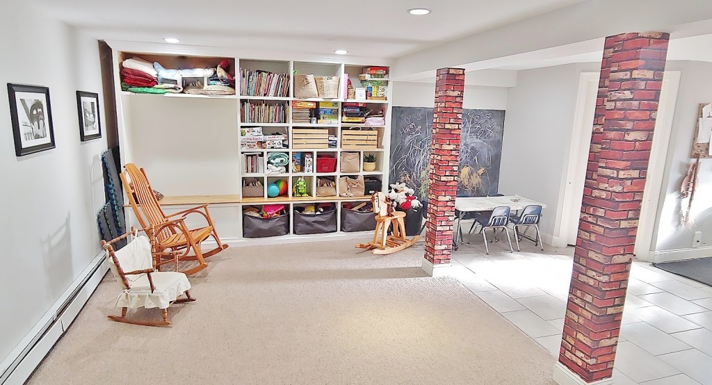 Miss Aria's playroom